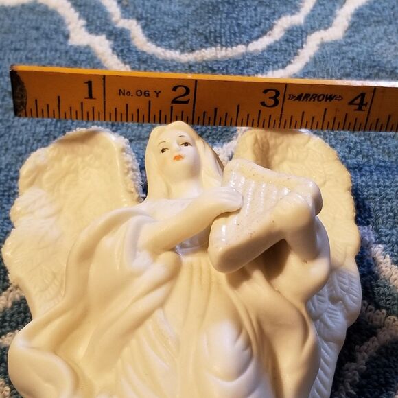 K's Collection ceramic angel figurine - Picture 11 of 12